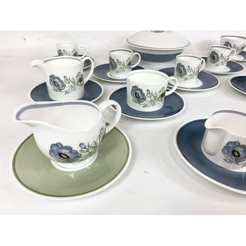 580 - A 27 piece Wedgewood, Susie Cooper Design, cups, saucers, etc