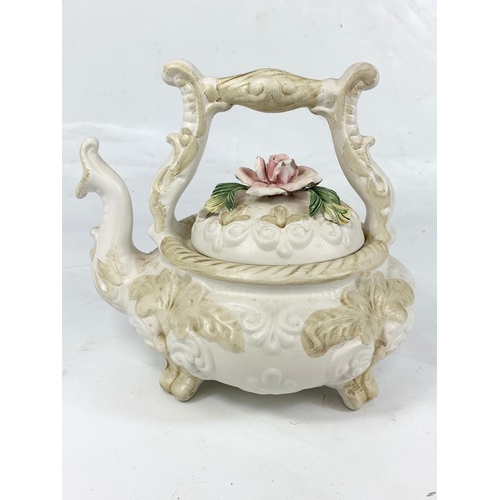 625 - 2pc of Capodimonte