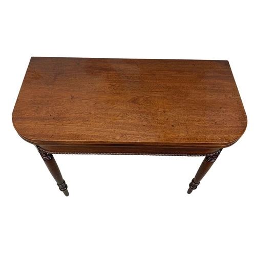 1063 - A Victorian mahogany tea table. 91x45x74cm