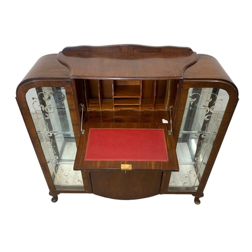 1013 - A vintage Art Deco style bureau display cabinet. 1950. 120 x 35 x 121cm.