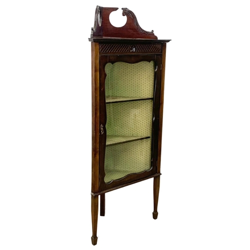 1027 - An Edwardian mahogany corner display cabinet. 68 x 40 x 161cm