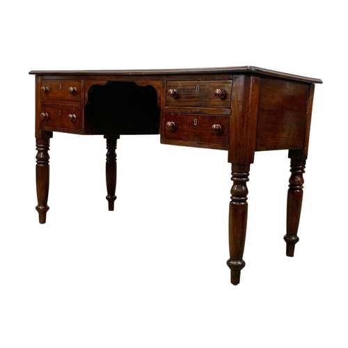 1028 - A Victorian mahogany leather top writing desk with 4 drawers. Circa 1860-1870. 126 x 56.5 x 76cm.