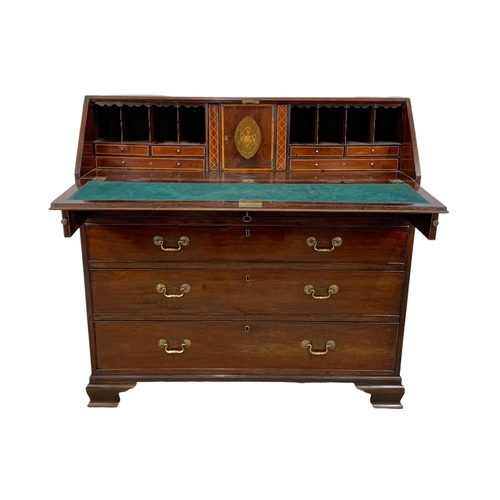 1030 - A large 18th century Georgian mahogany writing bureau with inlaid interior. Circa 1780. 126 x 52 x 1... 