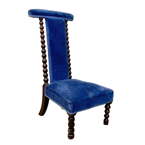 1042 - A Victorian Prie Dieu chair.