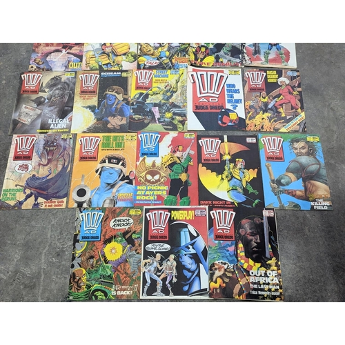 196 - Quantity of 2000AD comics featuring Judge Dredd, circa 1980s.