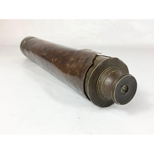 22 - An early 19th century Georgian brass telescope. 91.5cm.