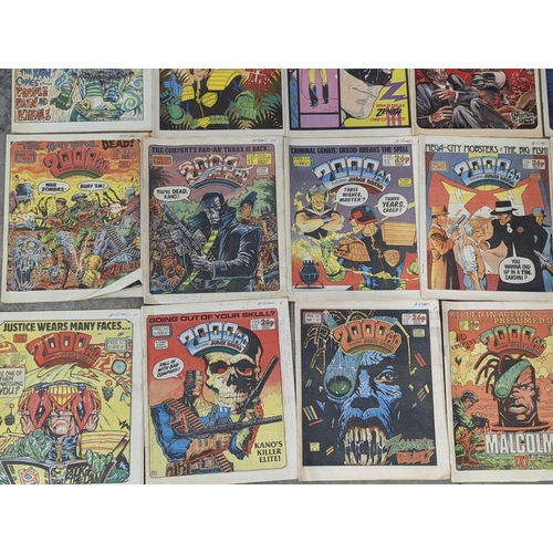 334 - Quantity of 2000 AD Comics featuring Judge Dredd, circa 1980s