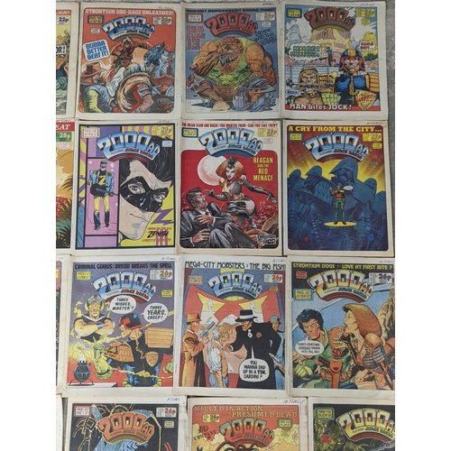 334 - Quantity of 2000 AD Comics featuring Judge Dredd, circa 1980s