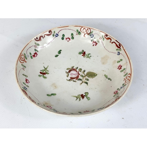 409 - 3 pieces of late 18th century porcelain. Circa 1780. Bowls measure 12cm x 6cm. Saucer measures 13.5c... 