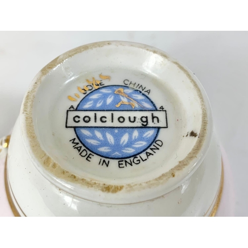 522 - A 14 piece vintage Colclough tea set