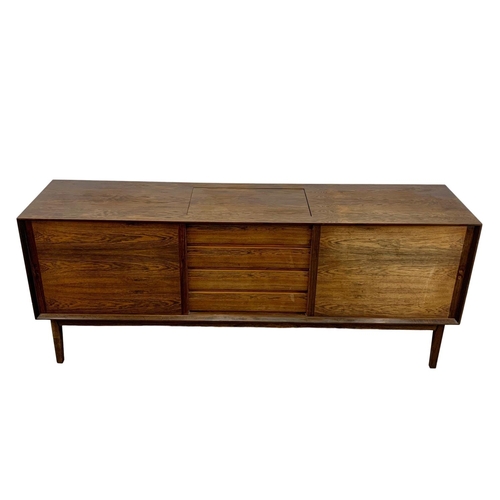 797 - A Danish rosewood sideboard by Hornslet Mobelfabrik with hot plate top. Mid Century. Circa 1960. 199... 