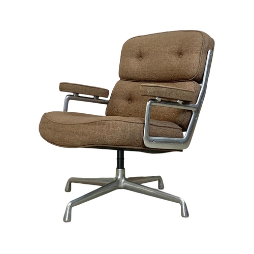 821 - An original Charles & Ray Eames Time Life “Lobby Chair” designed for Herman Miller. Model ES104