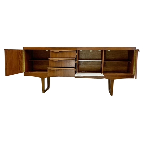 844 - A teak sideboard by Stonehill. Mid Century. 1960. 165 x 44.5 x 72.5cm.