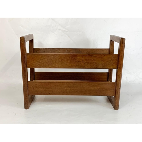 850 - A teak magazine rack by Fyne Ladye. Mid Century. 1960’s. 45 x 21 x 34.5cm.