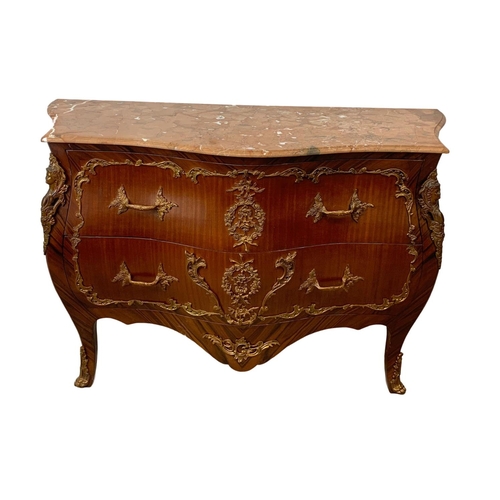 888 - A large 18th century style French marble top Bombe chest of drawers. Louis XV style. 137 x 52.5 x 87... 