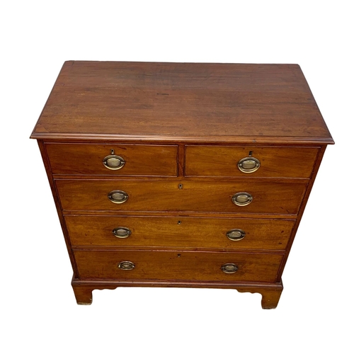 903 - A large late Georgian mahogany chest of drawers. Oak lined. Circa 1830’s. 99.5 x 52 x 104cm.