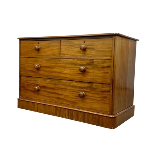 930 - A Victorian mahogany chest of drawers. Circa 1870. 115 x 54.5 x 76cm