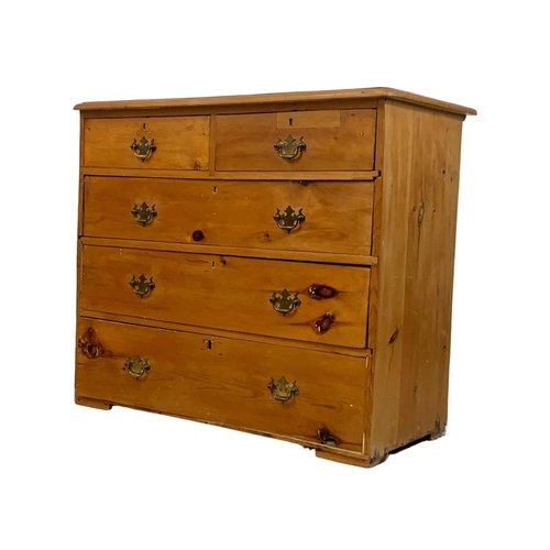 947 - A Victorian pine chest of drawers. 99 x 46 x 83cm.