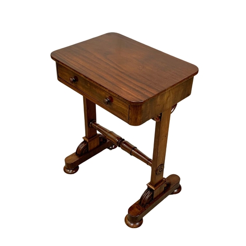 976 - A William IV mahogany side table with drawer, circa 1830s. 53cm x 39cm x 72cm