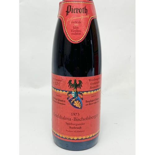 98 - A box of 6 Ferdinand Pieroth Ersekhalma-Bischofsberger bottles of wine. Vintage 1973.