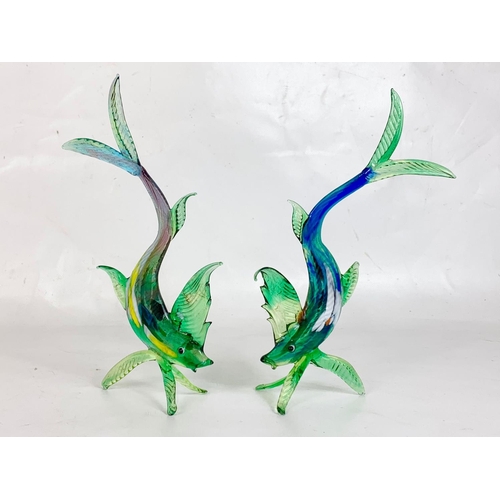 537 - A pair of Murano art glass fish. 21cm