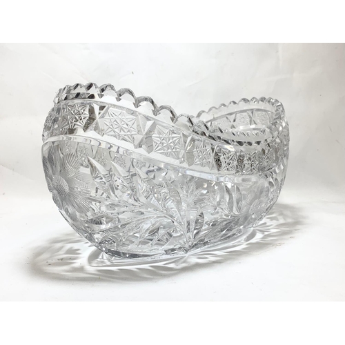 538 - A large crystal bowl. 32cm.