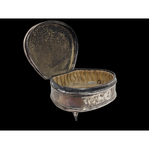 732 - A Sterling silver trinket box, Birmingham. Damaged. 89.4 grams. 9cm x 4cm