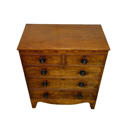 1001 - An early Victorian mahogany chest of drawers. Circa 1840-1850. 92 x 49 x 111cm.