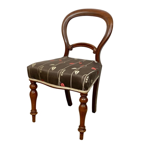 1054 - A set of 6 Victorian mahogany balloon back chairs