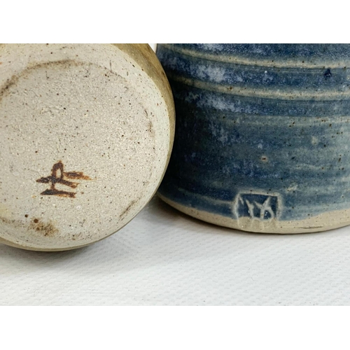 414 - 2 small pieces of Helen Pincombe studio pottery. 8.5cm.