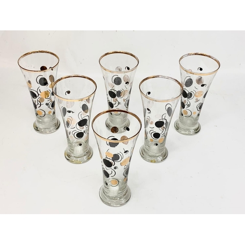 439 - A set of 6 1960’s Atomic Amoeba Boomerang drinking tumbler glasses. 18cm.