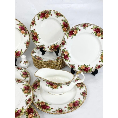 467 - 32 pieces of Royal Albert Old Country Roses dinner ware. 6 large salad plates 24cm, 12 large sandwic... 