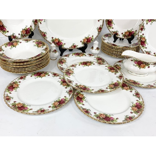 467 - 32 pieces of Royal Albert Old Country Roses dinner ware. 6 large salad plates 24cm, 12 large sandwic... 