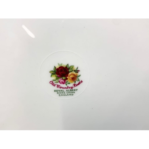 467 - 32 pieces of Royal Albert Old Country Roses dinner ware. 6 large salad plates 24cm, 12 large sandwic... 