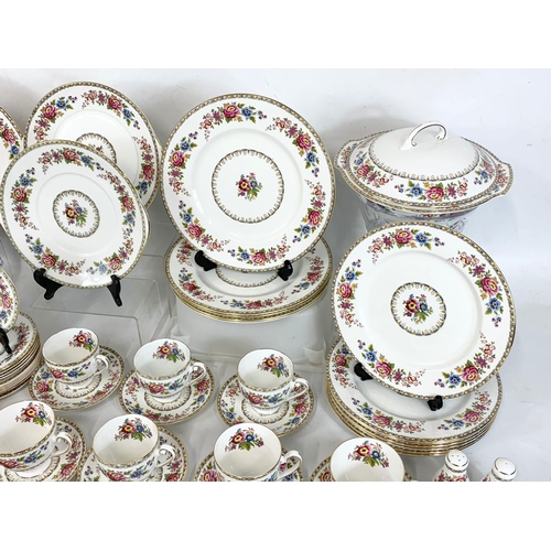 488 - A 97 piece Royal Grafton “Malvern” tea and dinner set. 5 dinner plates 27cm, 7 dinner plates 25cm, a... 