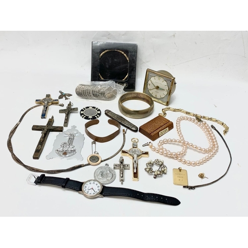 771 - A quantity of crucifix’s and costume jewellery etc.