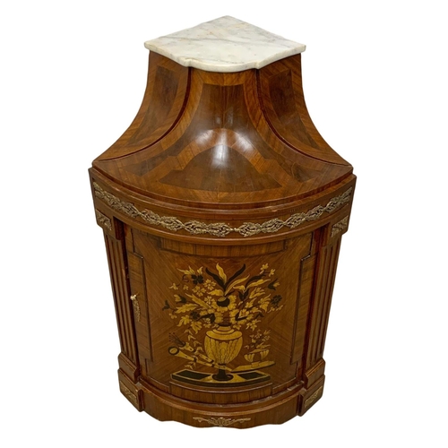 925 - An 18th century style French marble top corner cabinet. 73 x 56 x 122cm