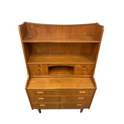 906 - A Danish teak Mid Century vanity unit with 9 drawers and foldaway mirror. Denmark 1960’s. 83.5 x 43 ... 