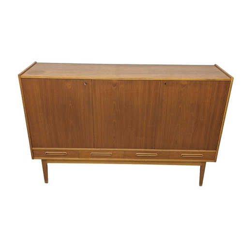 907 - A Danish teak Mid Century high sideboard with 4 drawers. Mid Century Denmark. 1960. 170 x 44 x 110cm... 