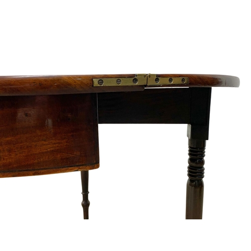 1087 - Late Georgian mahogany turnover tea table. Circa 1825-1835. 139 x 51 x 76cm