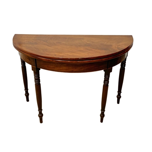 1087 - Late Georgian mahogany turnover tea table. Circa 1825-1835. 139 x 51 x 76cm