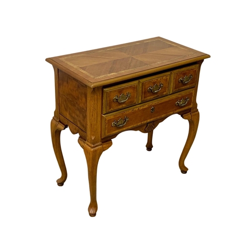 1104 - A George I style lowboy chest of drawers. 77 x 41.5 x 77cm