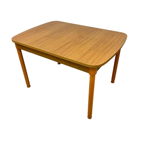 1113 - A Schreiber Mid Century extending dining table and 4 chairs. 122 x 86.5 x 75.5cm.