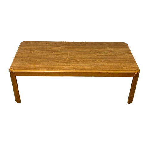 1123 - A Nathan Mid Century coffee table. 120 x 60 x 40cm.