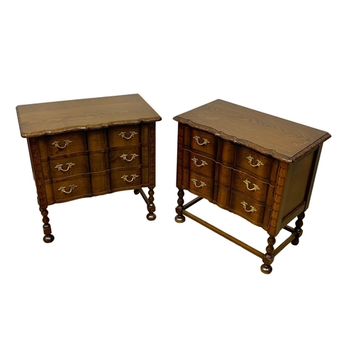 1125 - A pair of early 20th century continental oak chest of drawers. Circa 1930. 65.5 x 36 x 64.5cm