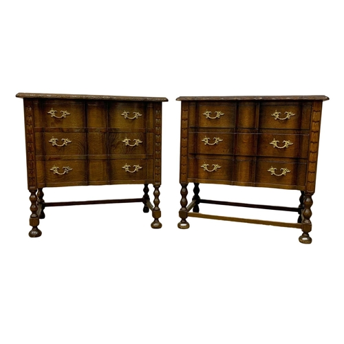 1125 - A pair of early 20th century continental oak chest of drawers. Circa 1930. 65.5 x 36 x 64.5cm