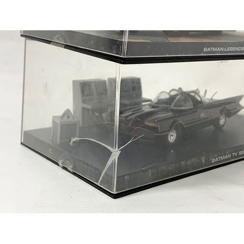 389K - Batman model cars. 19cm