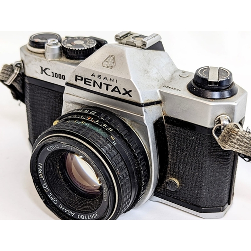 72 - A vintage Asahi Pentax K1000 camera.