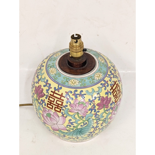 407A - A Chinese pottery table lamp. 21x28.5cm