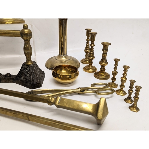 150 - A quantity of 19th century and early 20th century brass ware